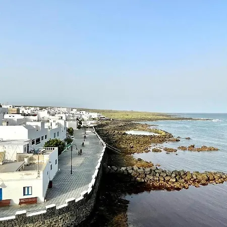 Timanfaya Apartment, Wifi, Sea Views,punta Mujeres