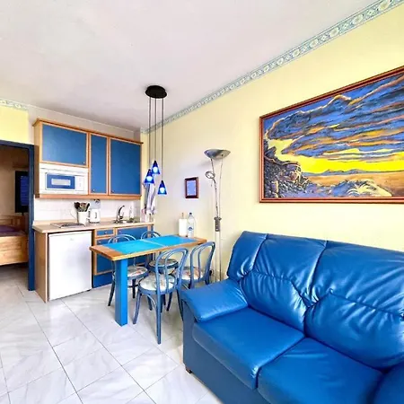 Timanfaya Apartment, Wifi, Sea Views,punta Mujeres Punta Mujeres