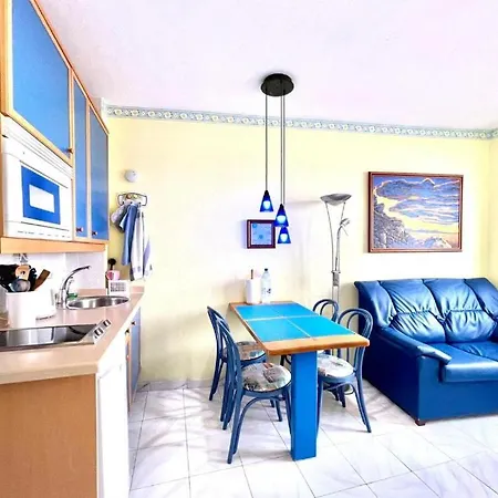 Timanfaya Apartment, Wifi, Sea Views,punta Mujeres Punta Mujeres